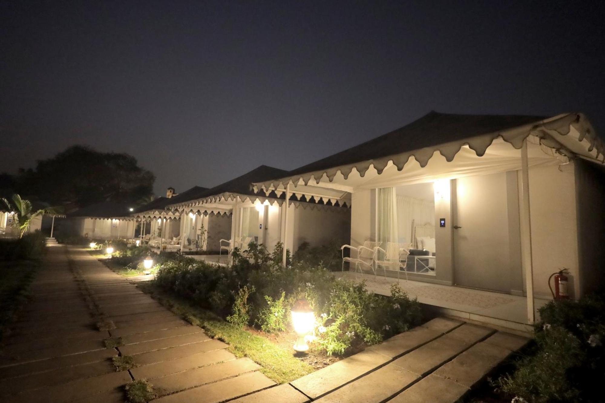 The Fern Seaside Luxurious Tent Resort Daman Exterior foto